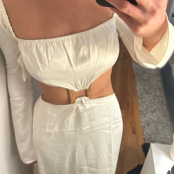 NWT We wore what white dress Cut Out Midi in Whisper White size medium! - Picture 12 of 16